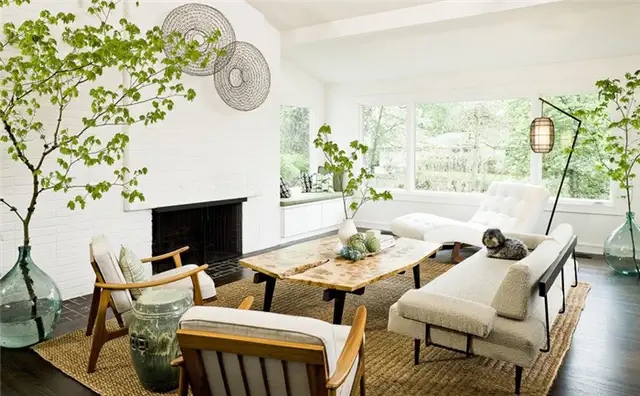 beautiful-living-room-with-plants-and-wood-top-coffee-table