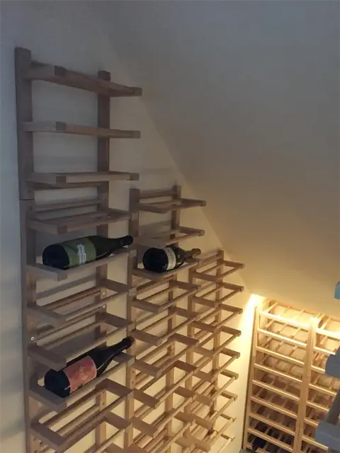 hutten-wall-mounted-side-on-wine-rack