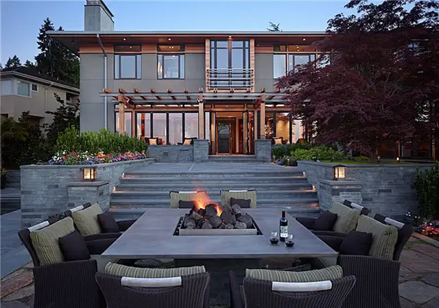 outdoor-table-with-firepit-can-be-a-great-alternative