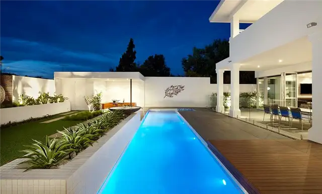 the-simplicity-of-a-lap-pool