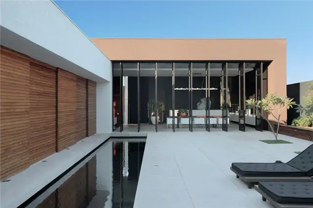 small-lap-pool-studio-guilherme-torres