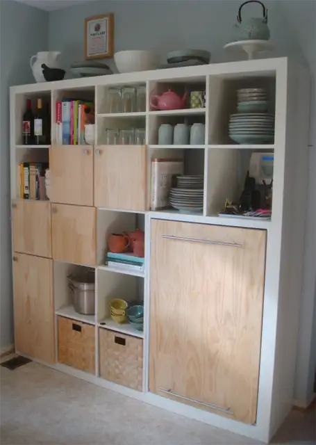 expedit-kitchen-storage-and-counter