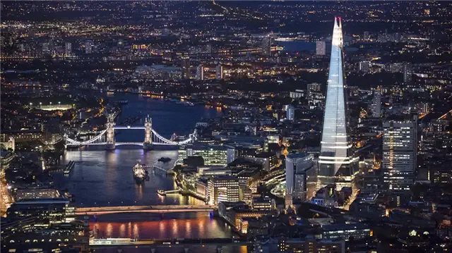 The-Shard-At-night