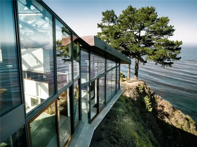 fall-house-by-fougeron-architecture-side-view1