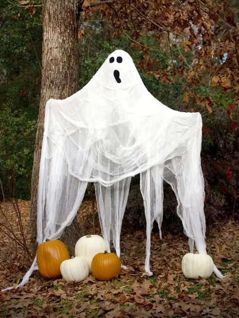 Layla-Palmer-Halloween-gauze-ghost