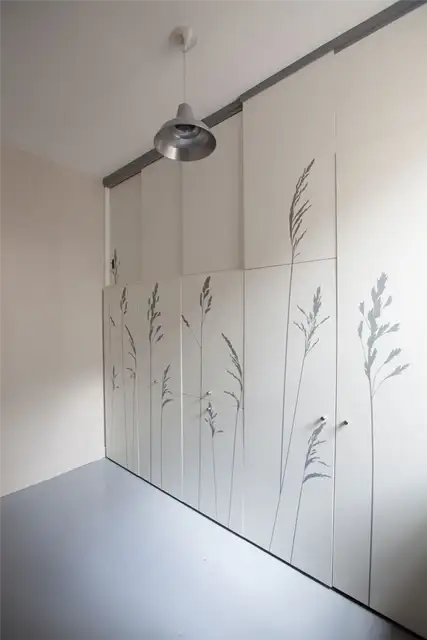 Tiny-Apartment-in-Paris-wall-unit-overview