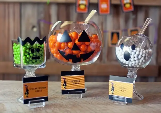 The-Celebration-Shoppe-DIY (своими руками)-Halloween-Pedestal-Jars