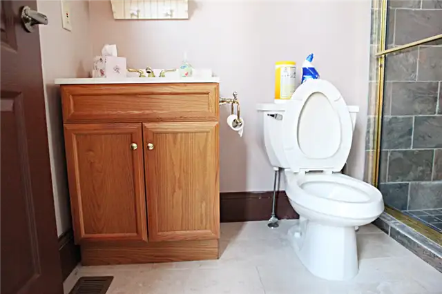 simple-bathroom-renovation-with-paint