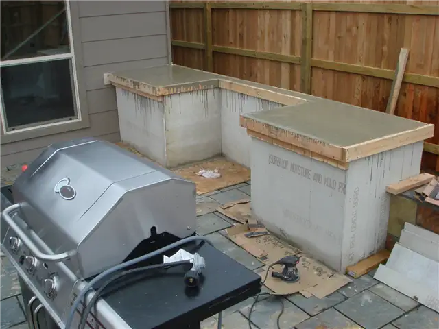открытая бетонная кухня3