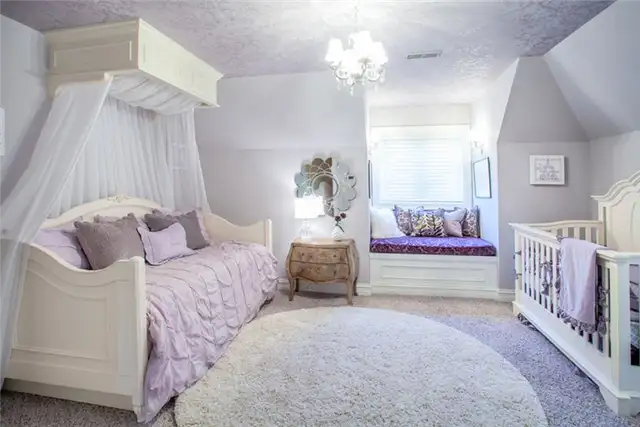 dreamy-bedroom-stencil-ceiling