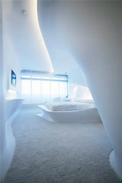 Спальня на полу в Silken Puerta América Мадрид