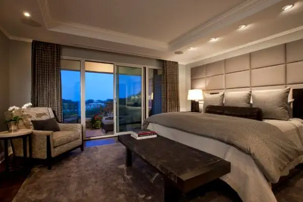 бархатное изголовье