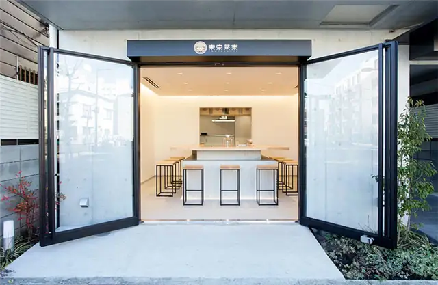 Небольшая кофейня Tokyo Saryo Coffee Shop