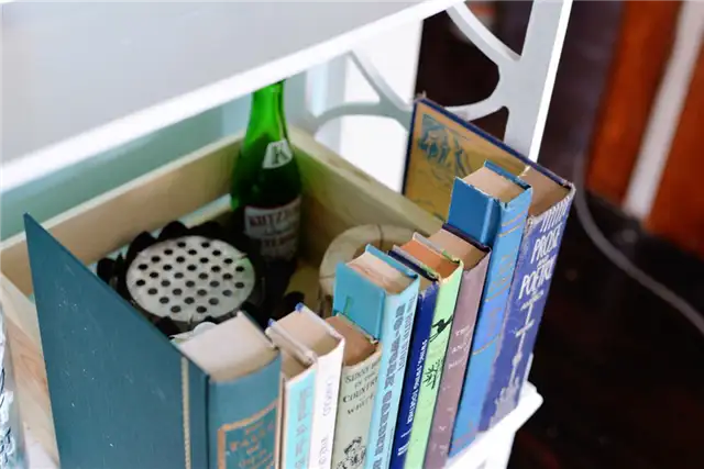 DIY (своими руками)-book-hiding-spot