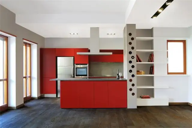 Красная кухня Casa Appia Antica от CAFElab