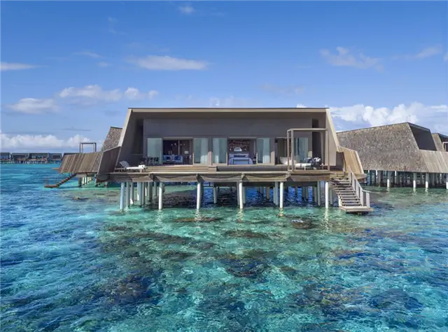 St. Regis Maldives Большое бунгало над водой от WOW Architects