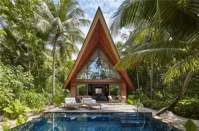 StRegis