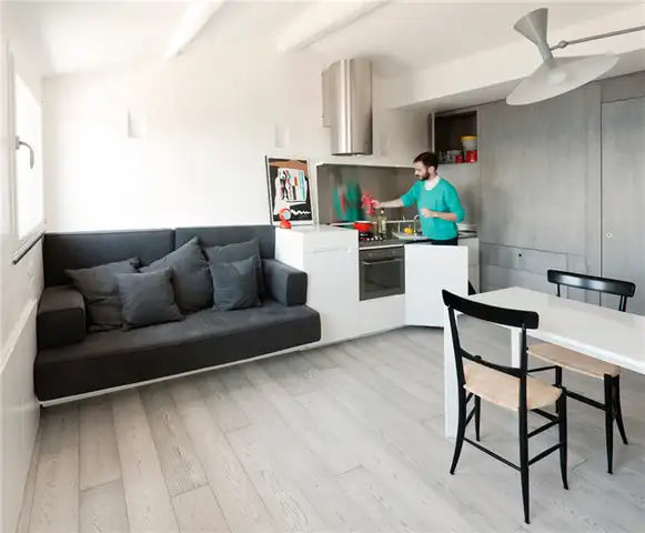 Harbour Attic Apartment by Gosplan - компактная кухня