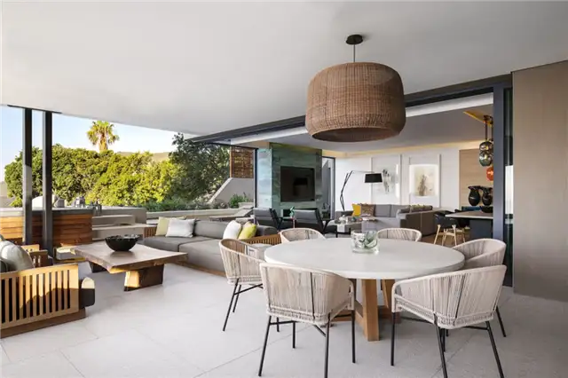 ARRCC Afro Zen Residence Se