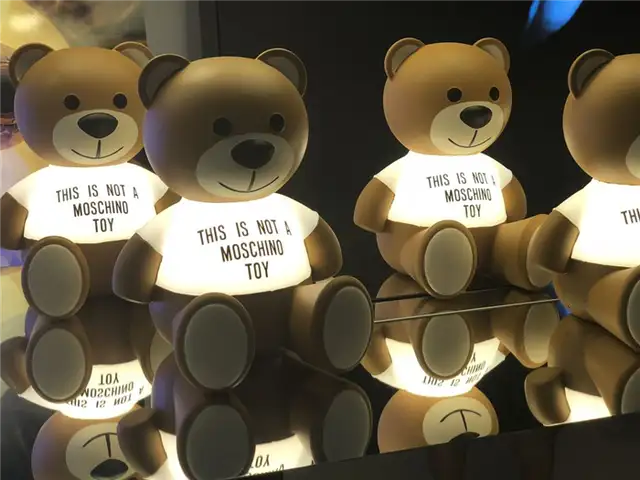 Это не Moschino Игрушка Kartell