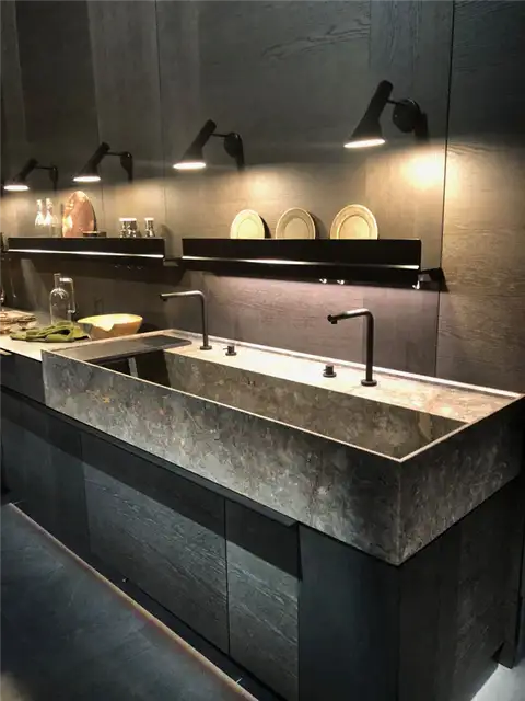 Большая кухонная мойка - EuroCucina 2018 на Salone del mobile