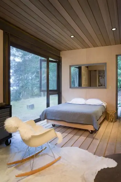 Olson Kundig Architects Tiny Cabin - кровать на колесах