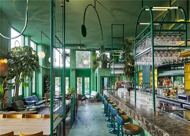 Бар Botanique Cafe Tropique Внутренняя планировка