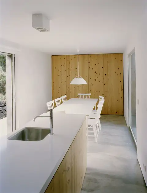 Кухня в доме E-C от SAMI-arquitectos