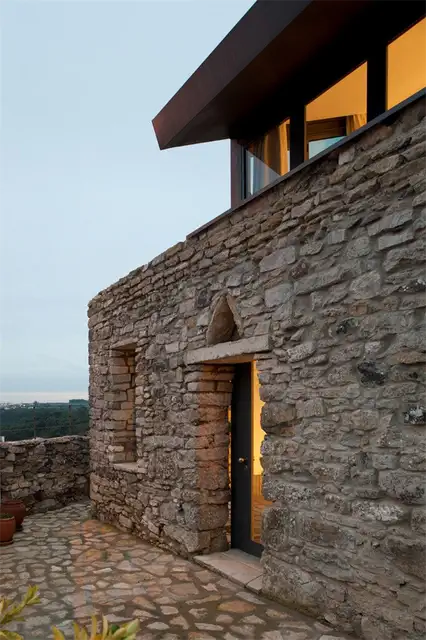 Старый шов Дом Кабрела от Orgânica Arquitectura
