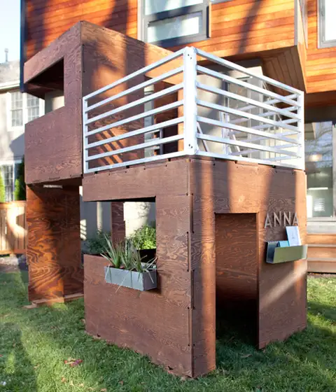 Play Modern offset_outdoor