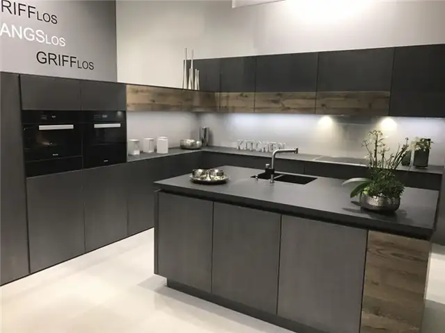 Дизайнер кухни Haus12 - Джон Макнил