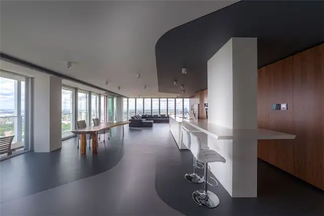 rotterdam-penthouse-bar-and-dining-table