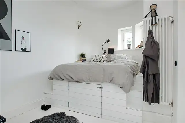 nordic-apartment-bedroom-platform-bed