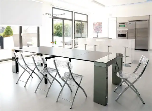 Goliath-Glass-Extends-Table-Dining