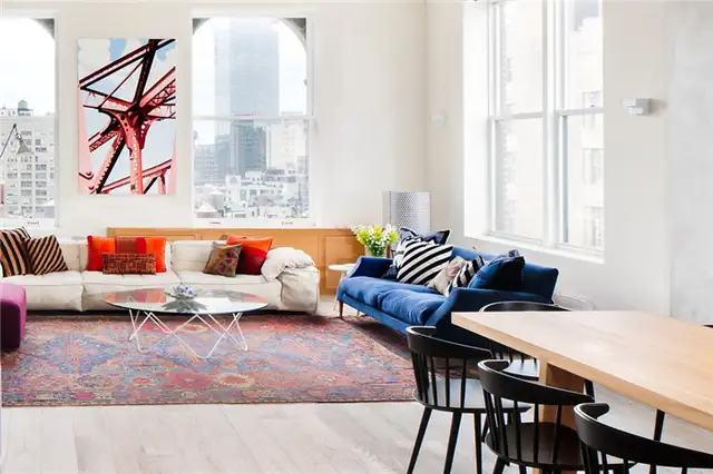 Soho-loft-Casamanara-abstract-painting.and-wi ndows