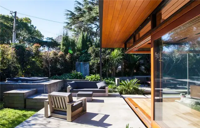 marine-parade-kitchen-island-open-windows-to-backyard