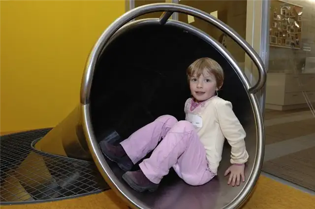 goolge-zurich-office-slide