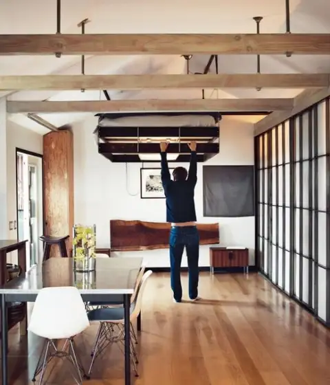 Adjustable-Bed-Compact-House
