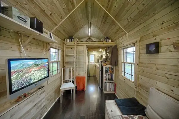 The-Tiny-Tack-House4