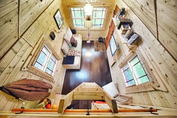 The-Tiny-Tack-House