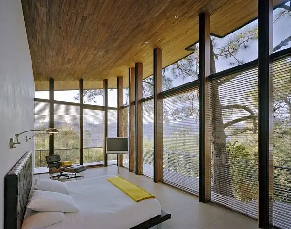 Casa en el Bosque от Parque Humano